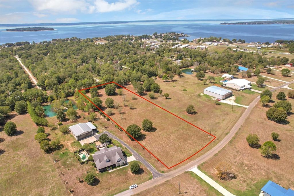 L8 Air Park Drive, Livingston, TX 77351