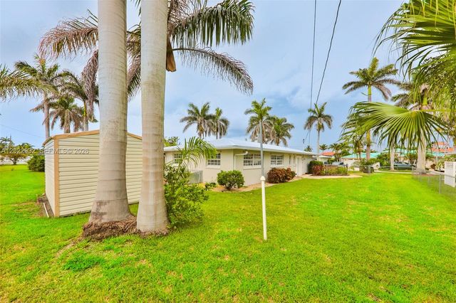 450 Bayshore Drive, Cape Coral, FL 33904