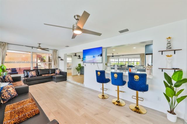 450 Bayshore Drive, Cape Coral, FL 33904