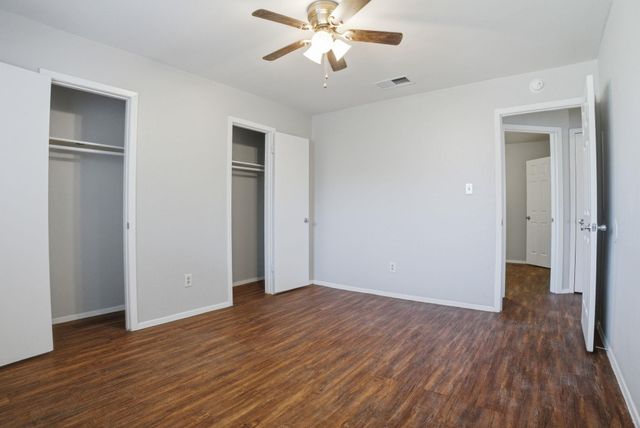5204 Nuckols Crossing RD B, Austin, TX 78744