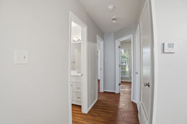 5204 Nuckols Crossing RD B, Austin, TX 78744