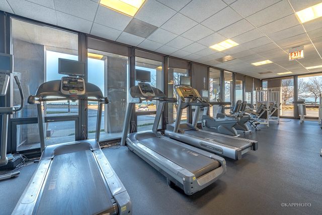 6700 S South Shore Drive 22B, Chicago, IL 60649