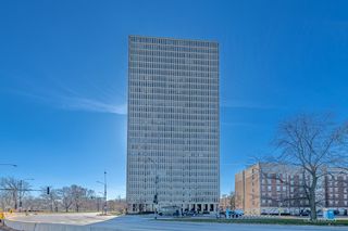 6700 S South Shore Drive 22B, Chicago, IL 60649