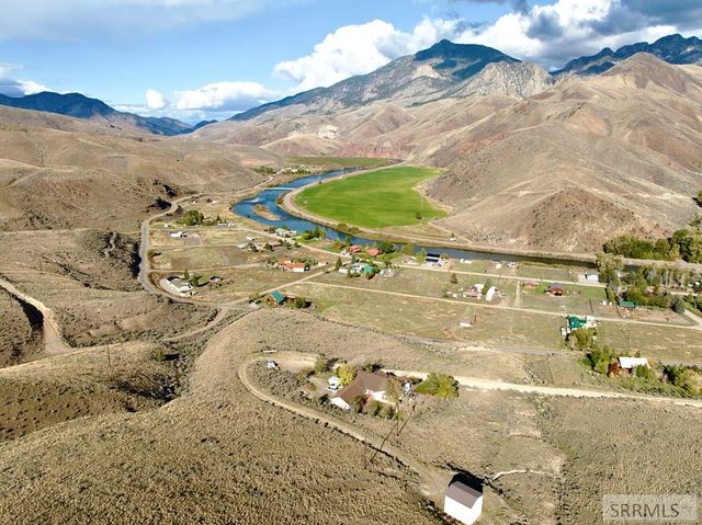 112 W Bluebird Circle, Salmon, ID 83467