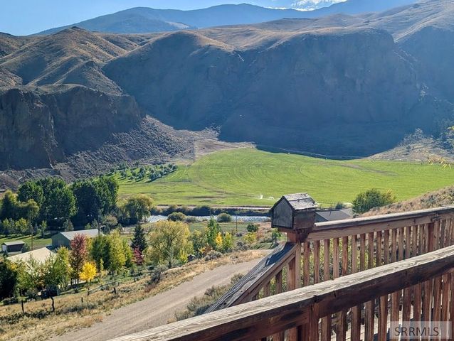 112 W Bluebird Circle, Salmon, ID 83467