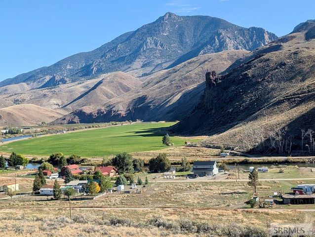 112 W Bluebird Circle, Salmon, ID 83467