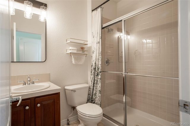 2550 Shadecrest Place, Littleton, CO 80126