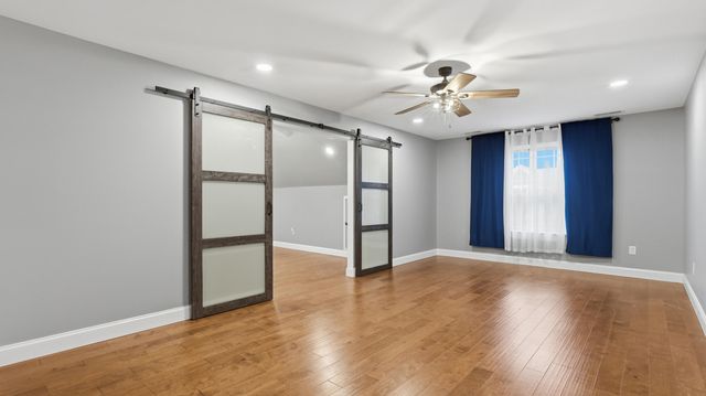 76 Tuscany Village Drive, Ringgold, GA 30736