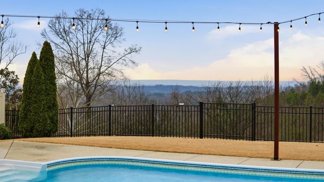 76 Tuscany Village Drive, Ringgold, GA 30736
