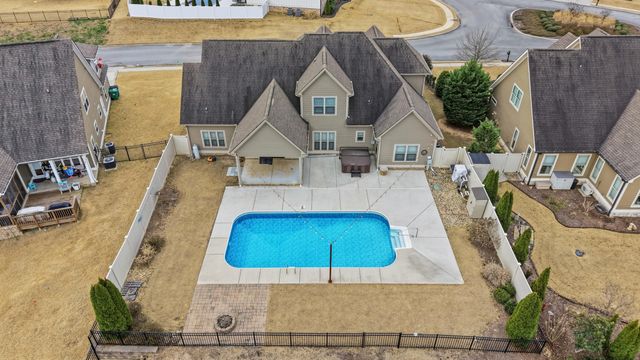 76 Tuscany Village Drive, Ringgold, GA 30736