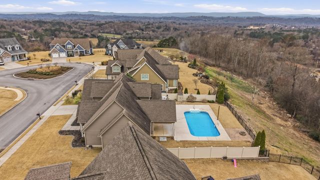 76 Tuscany Village Drive, Ringgold, GA 30736