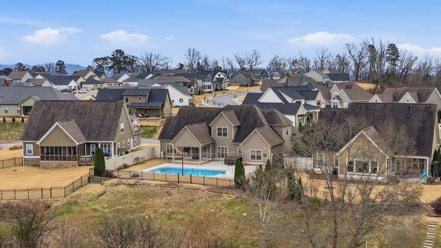 76 Tuscany Village Drive, Ringgold, GA 30736