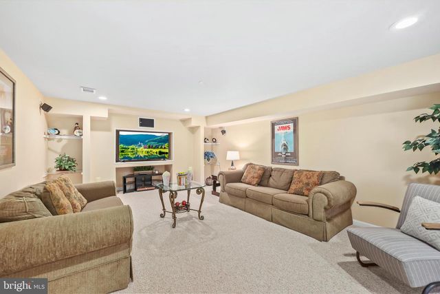 1 BARLOW HOUSE CT, Stafford, VA 22554