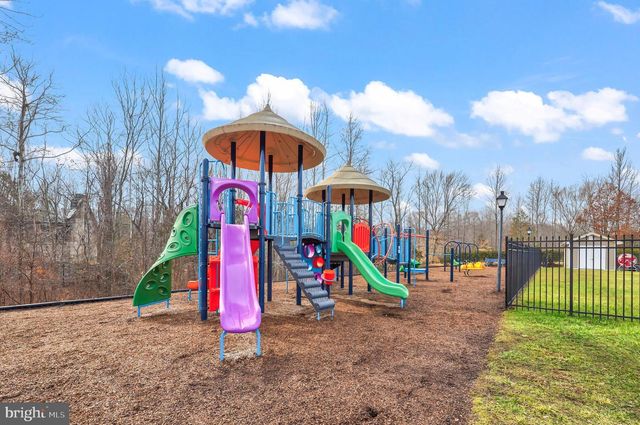 1 BARLOW HOUSE CT, Stafford, VA 22554