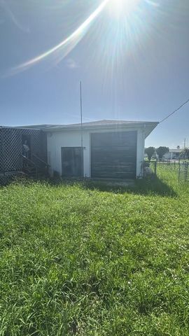 422 READING STREET NW, Port Charlotte, FL 33952