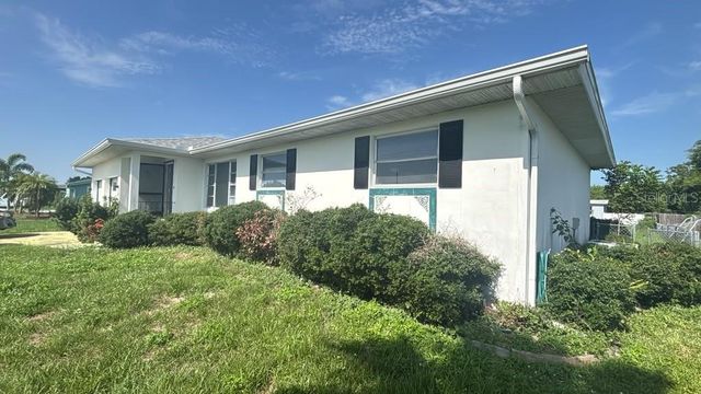 422 READING STREET NW, Port Charlotte, FL 33952