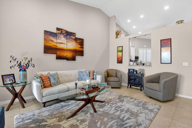 6210 Heliconia Road, Delray Beach, FL 33484