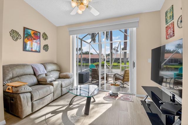 6210 Heliconia Road, Delray Beach, FL 33484