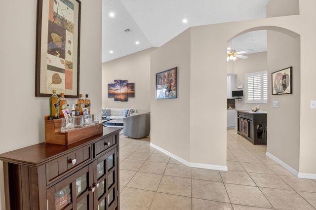 6210 Heliconia Road, Delray Beach, FL 33484