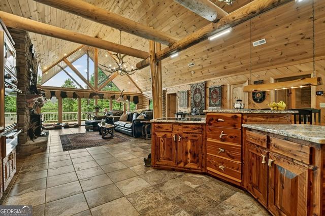 328 Arapaho Walk, Mineral Bluff, GA 30559
