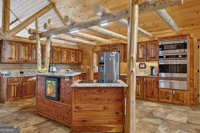 328 Arapaho Walk, Mineral Bluff, GA 30559