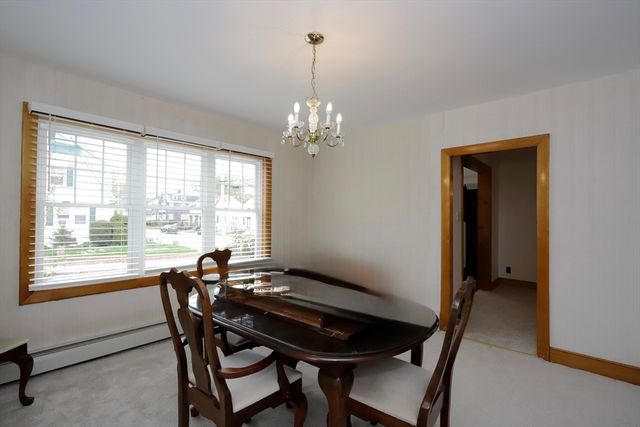 79 Woodlawn St, Fall River, MA 02720
