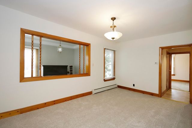 79 Woodlawn St, Fall River, MA 02720