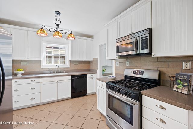1609 Trevilian Way, Louisville, KY 40205