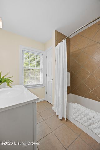1609 Trevilian Way, Louisville, KY 40205