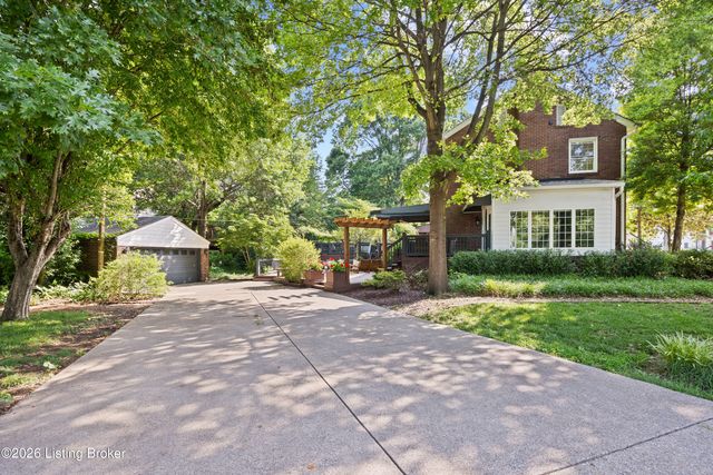 1609 Trevilian Way, Louisville, KY 40205