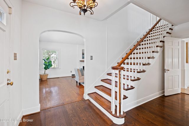 1609 Trevilian Way, Louisville, KY 40205