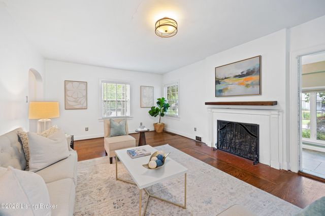 1609 Trevilian Way, Louisville, KY 40205