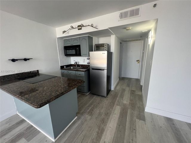 555 NE 15th St 409, Miami, FL 33132