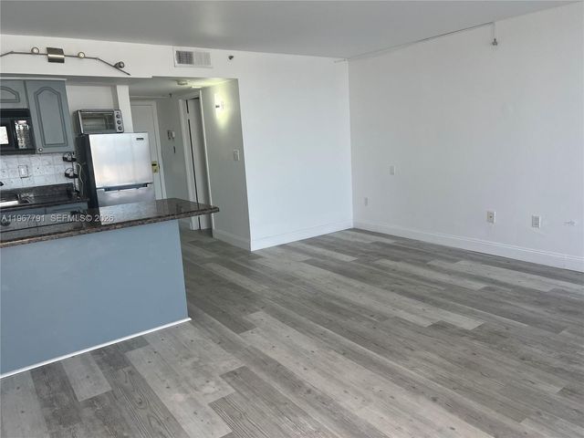 555 NE 15th St 409, Miami, FL 33132