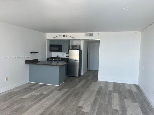 555 NE 15th St 409, Miami, FL 33132