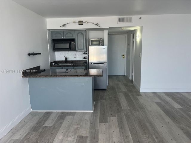 555 NE 15th St 409, Miami, FL 33132