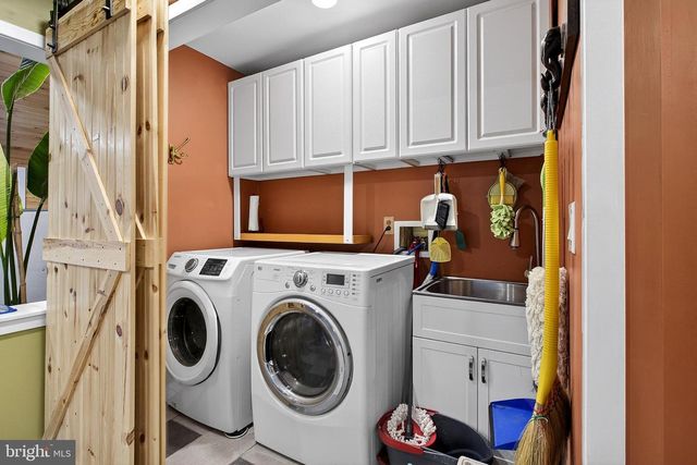 114 W CARDIFF CT W, Newark, DE 19711