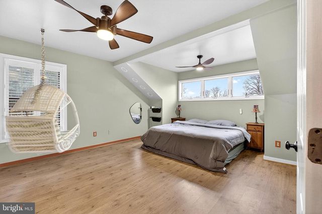 114 W CARDIFF CT W, Newark, DE 19711