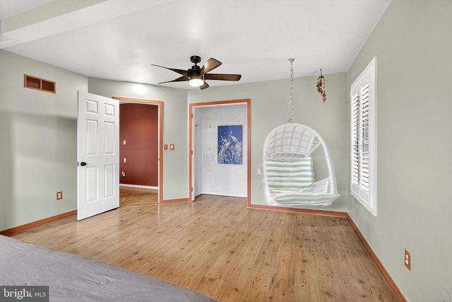 114 W CARDIFF CT W, Newark, DE 19711