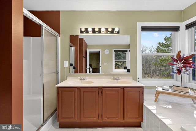 114 W CARDIFF CT W, Newark, DE 19711