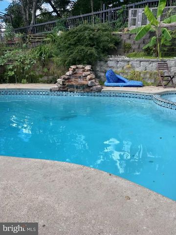 114 W CARDIFF CT W, Newark, DE 19711