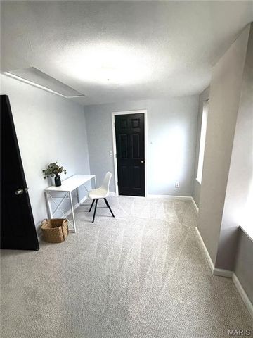 725 Lee, Belleville, IL 62221