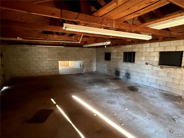 725 Lee, Belleville, IL 62221