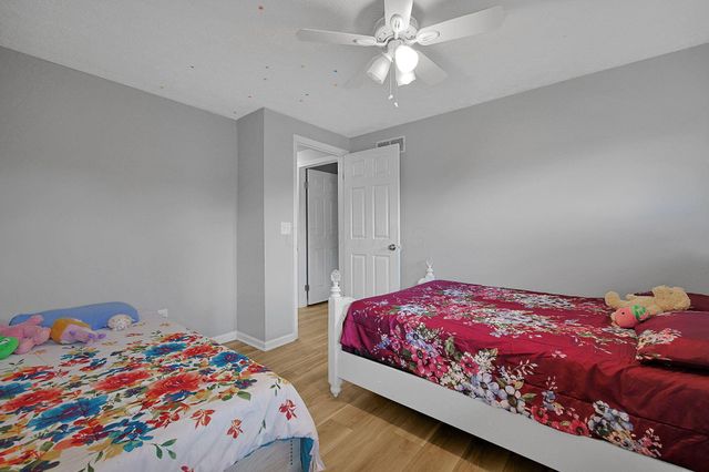 10131 Hounsdale Drive, Pickerington, OH 43147