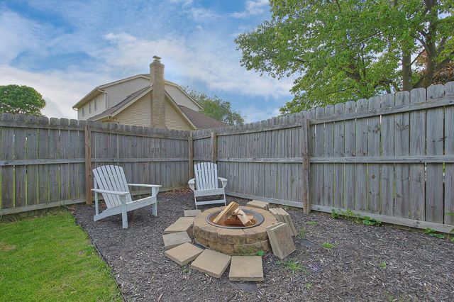 10131 Hounsdale Drive, Pickerington, OH 43147