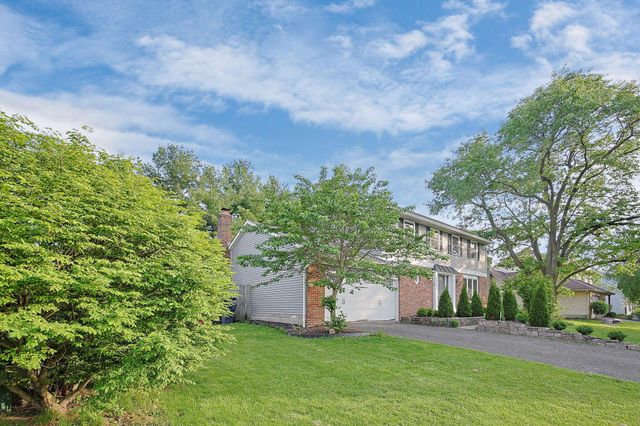 10131 Hounsdale Drive, Pickerington, OH 43147