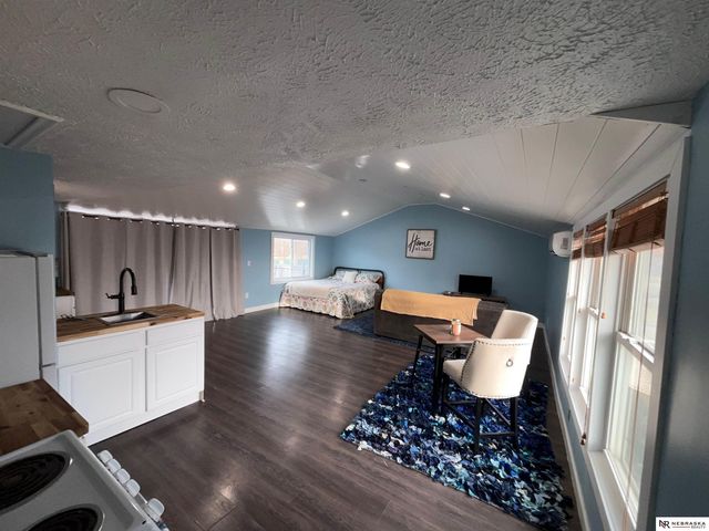 212 W Meigs Street, Valley, NE 68064