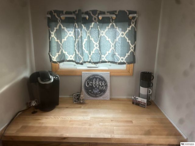 212 W Meigs Street, Valley, NE 68064