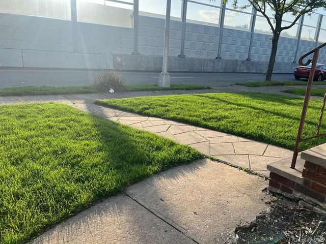 131-07 Van Wyck Expressway, Jamaica, NY 11436