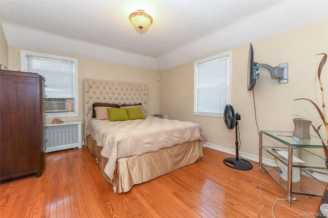 131-07 Van Wyck Expressway, Jamaica, NY 11436